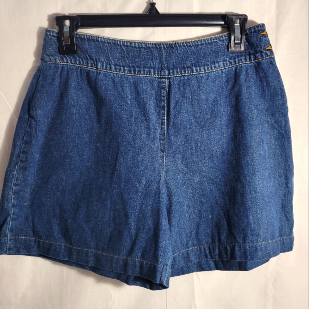 ❤ ANNTAYLOR VINTAGE SHORTS SIZE 6